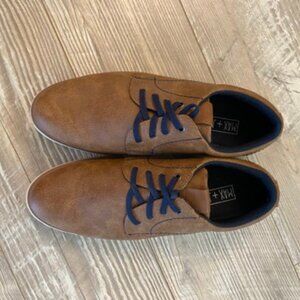 NWOT Boys' Max + Jake Owen dress shoes in size 6M, color brown